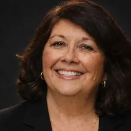 Karen W., Real Estate Agent